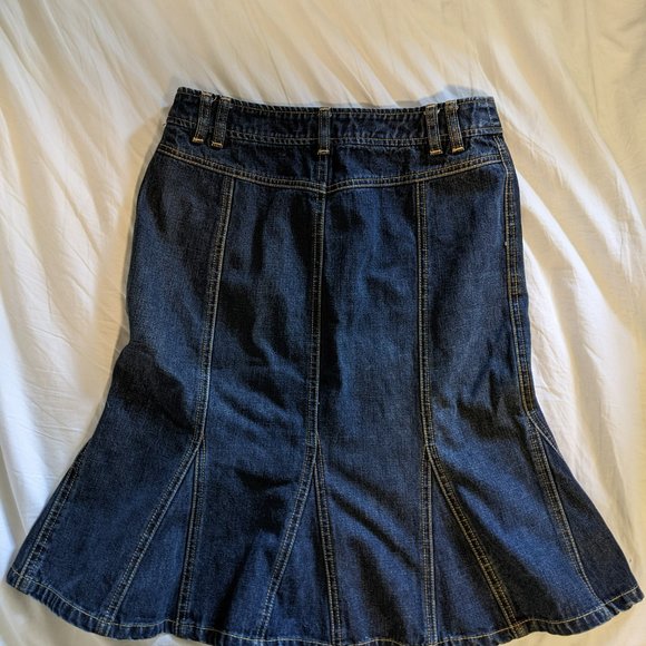 The Limited Fluted Jean Skirt - Picture 2 of 4